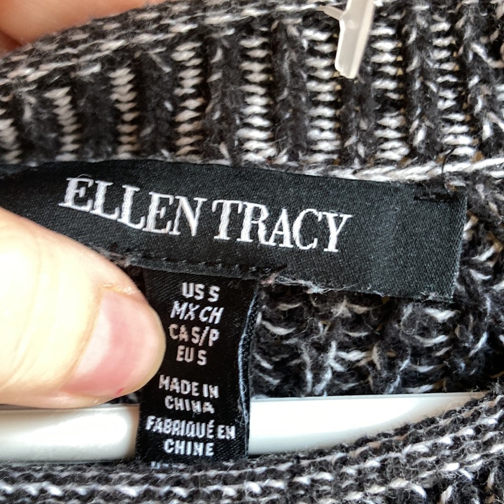 Ellen Tracy women’s small black with white sweater - Picture 3 of 10
